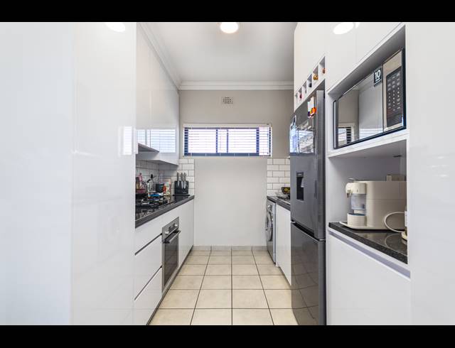 2 BEDROOM APARTMENT TO LET IN PARKLANDS NORTH